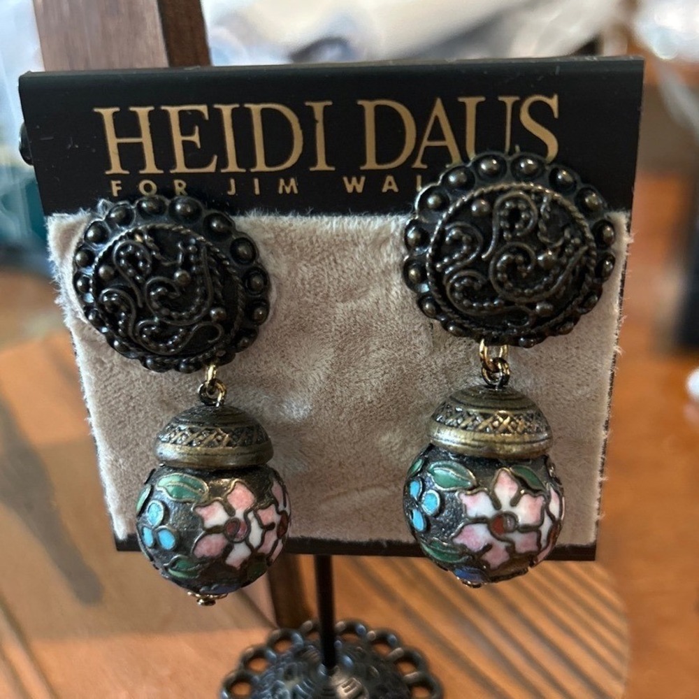 Heidi Daus for Jim Walters Vintage‎ 90s Cloisonne Floral Enamel Clip On Earrings